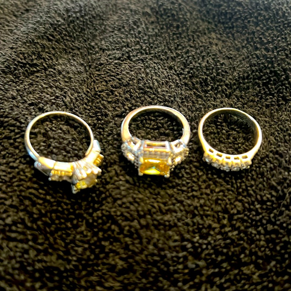 Random lot of Rings (3)